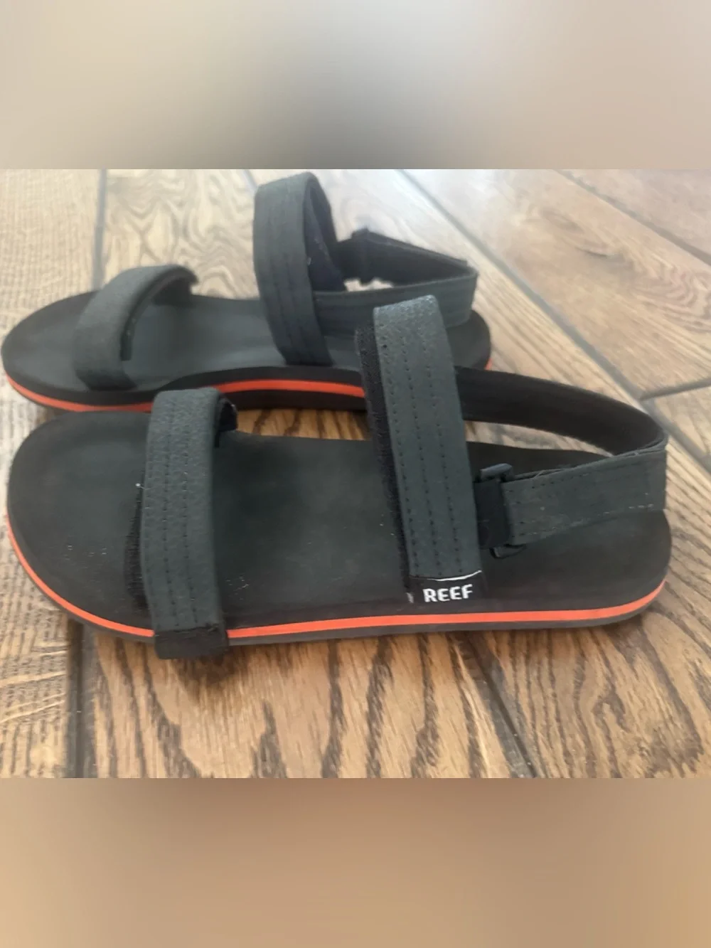Size 4 Reef Kids Black and Orange Accent Strap Sandals